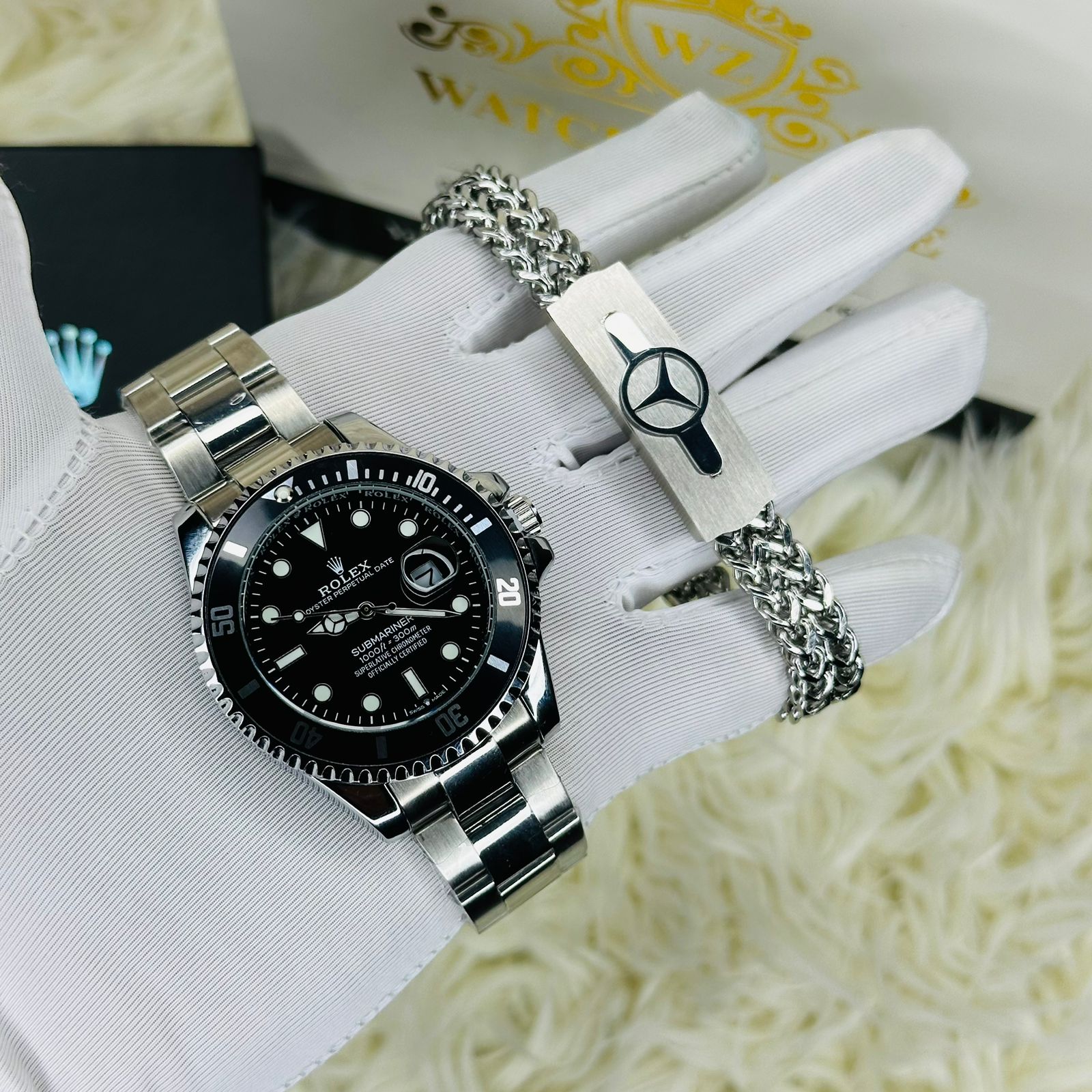 Classic Submariner Black Dial Watch & Bracelet Combo